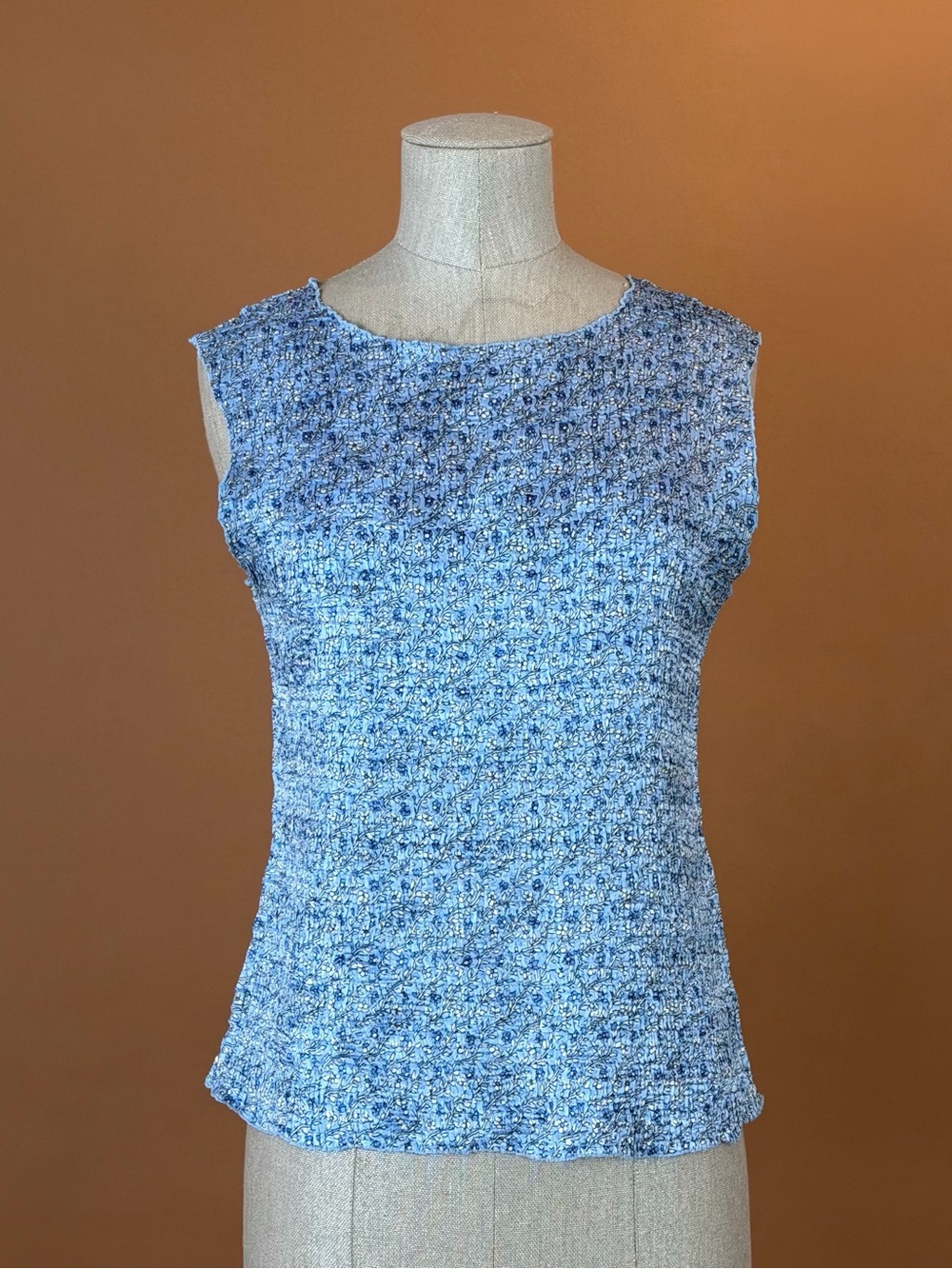 Y2K Sleeveless Blue Popcorn Top